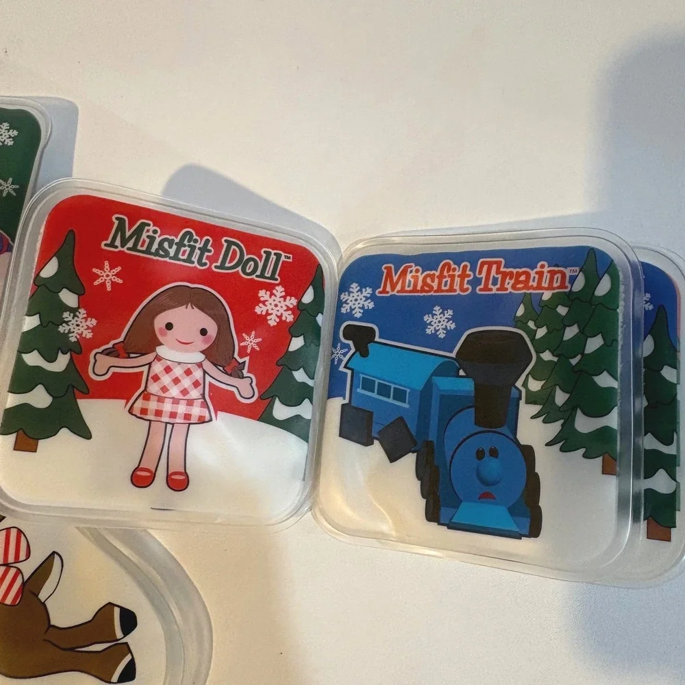 Rudolph the Red-Nosed Reindeer Christmas Bath Toy Set 2 Books 1 Squirt New